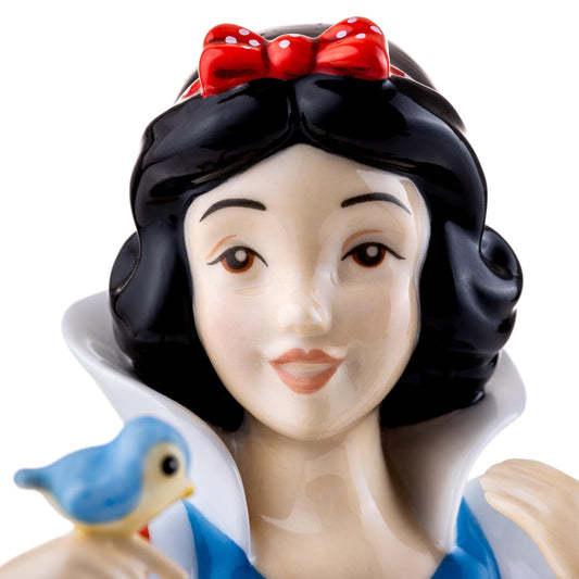 Snow White with a Song & A Smile image 1